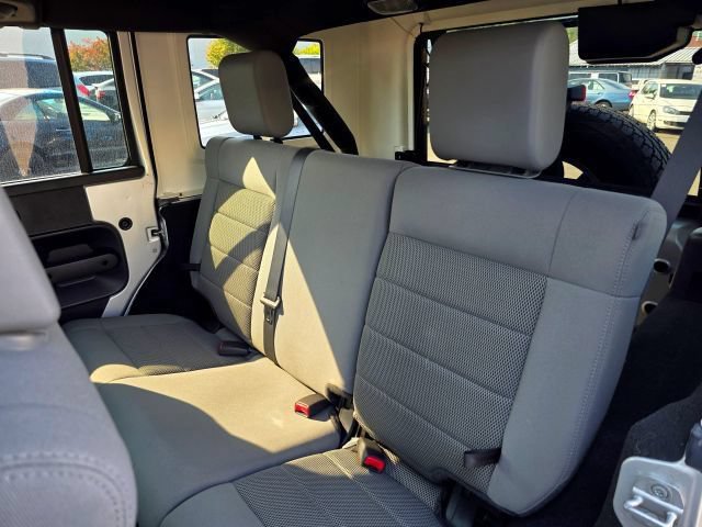 Used 2008 Jeep Wrangler Unlimited Sahara AWD/4WD image 44