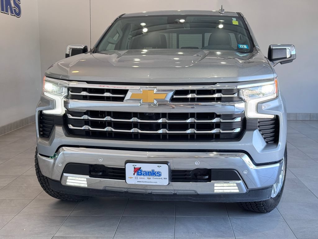 Certified 2025 Chevrolet Silverado 1500 LTZ w/ LTZ Premium Package AWD/4WD image 3