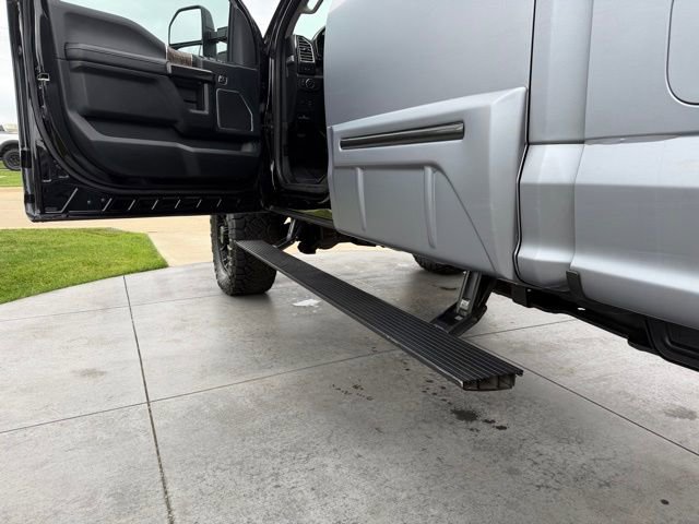 Used 2017 Ford F250 Lariat w/ Lariat Ultimate Package image 9