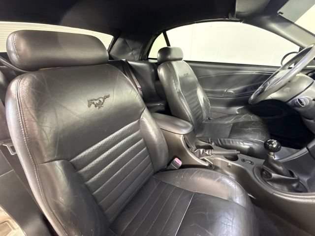 Used 2001 Ford Mustang GT RWD image 27