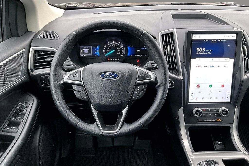 Used 2024 Ford Edge SEL w/ Convenience Package image 2