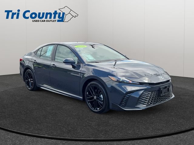 Certified 2026 Toyota Camry SE w/ Convenience Package FWD image 1