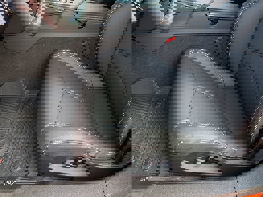 New 2026 Chevrolet Corvette Stingray Coupe w/ Battery Protection Package image 14