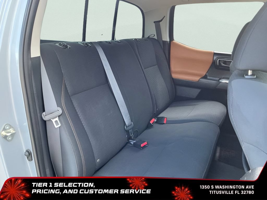 Used 2019 Toyota Tacoma SR5 AWD/4WD image 13