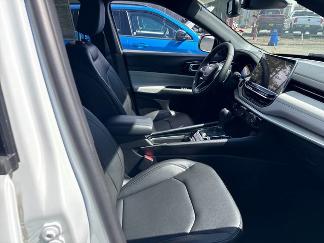 New 2026 Jeep Compass Limited image 8