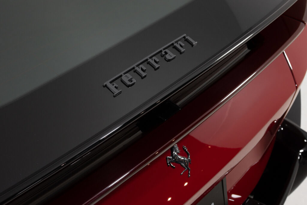 Used 2025 Ferrari 12Cilindri RWD image 21