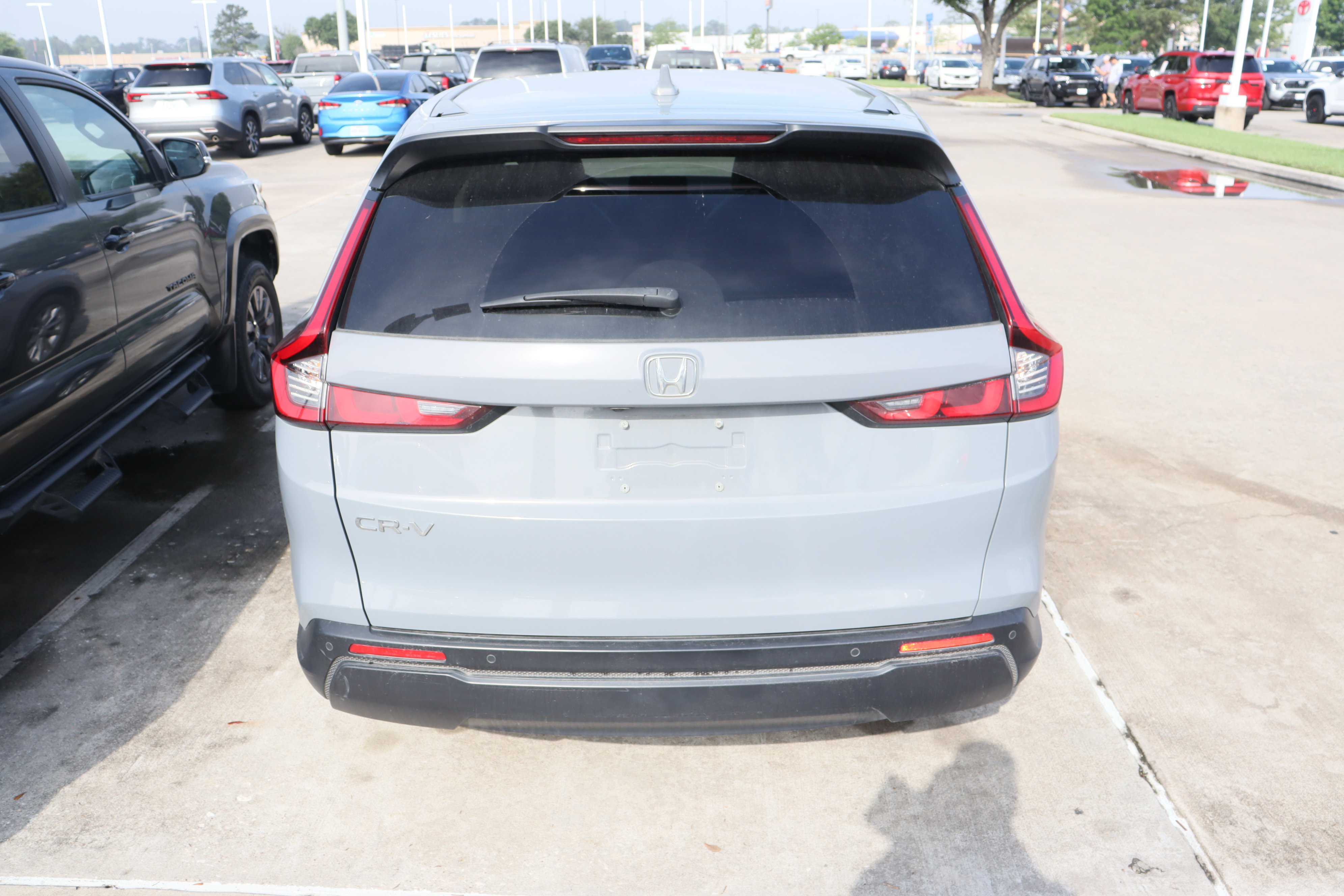 Used 2023 Honda CR-V EX-L image 9