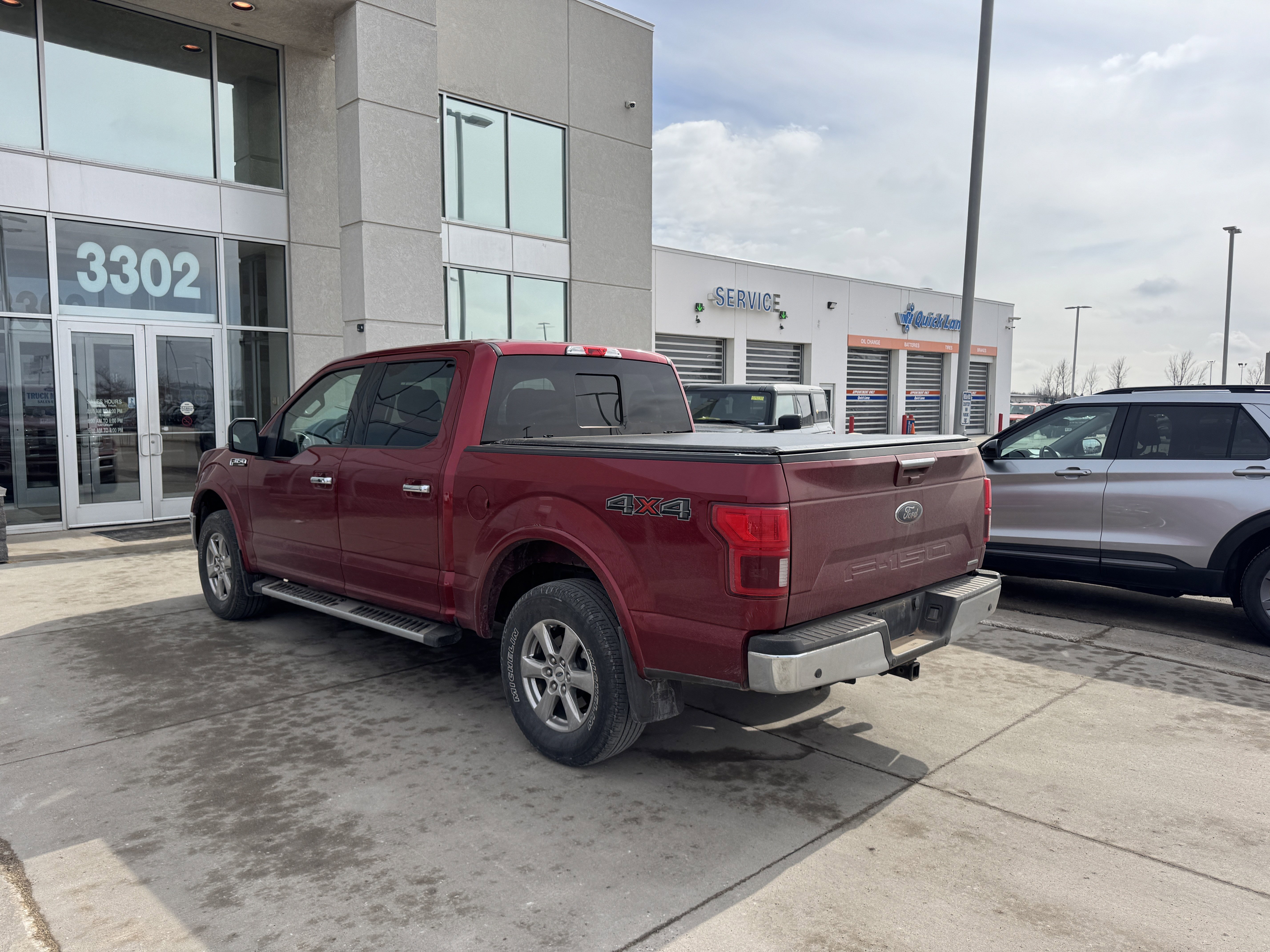 Used 2019 Ford F150 Lariat image 3