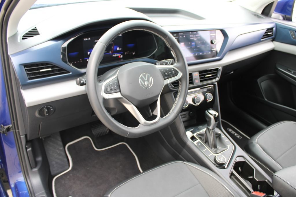 Certified 2023 Volkswagen Taos SE w/ Panoramic Sunroof Package image 8