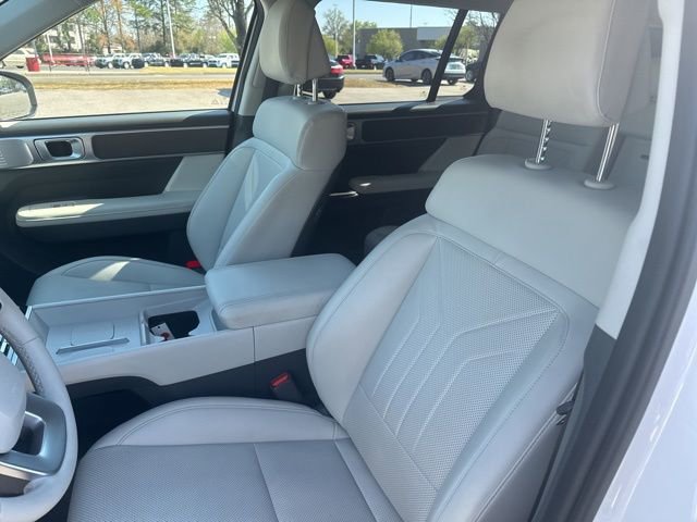 Used 2025 Hyundai Santa Fe SEL image 23