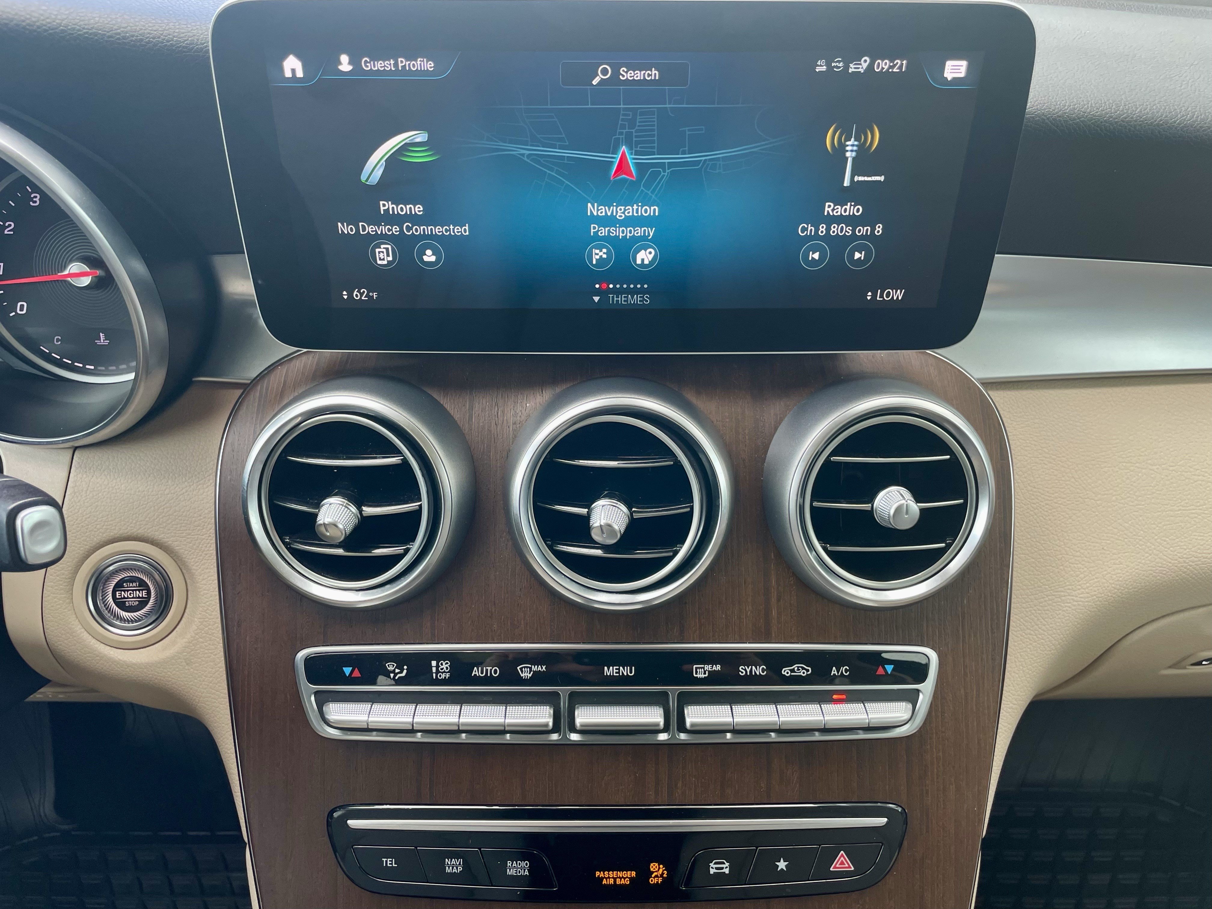 Used 2020 Mercedes-Benz GLC 300 4MATIC image 19