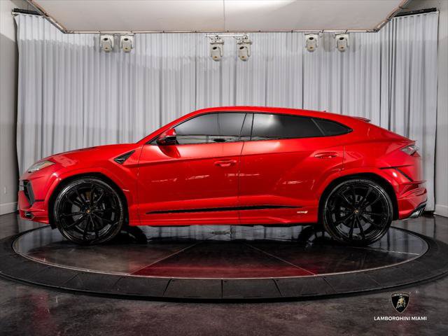 Used 2024 Lamborghini Urus S AWD/4WD image 6