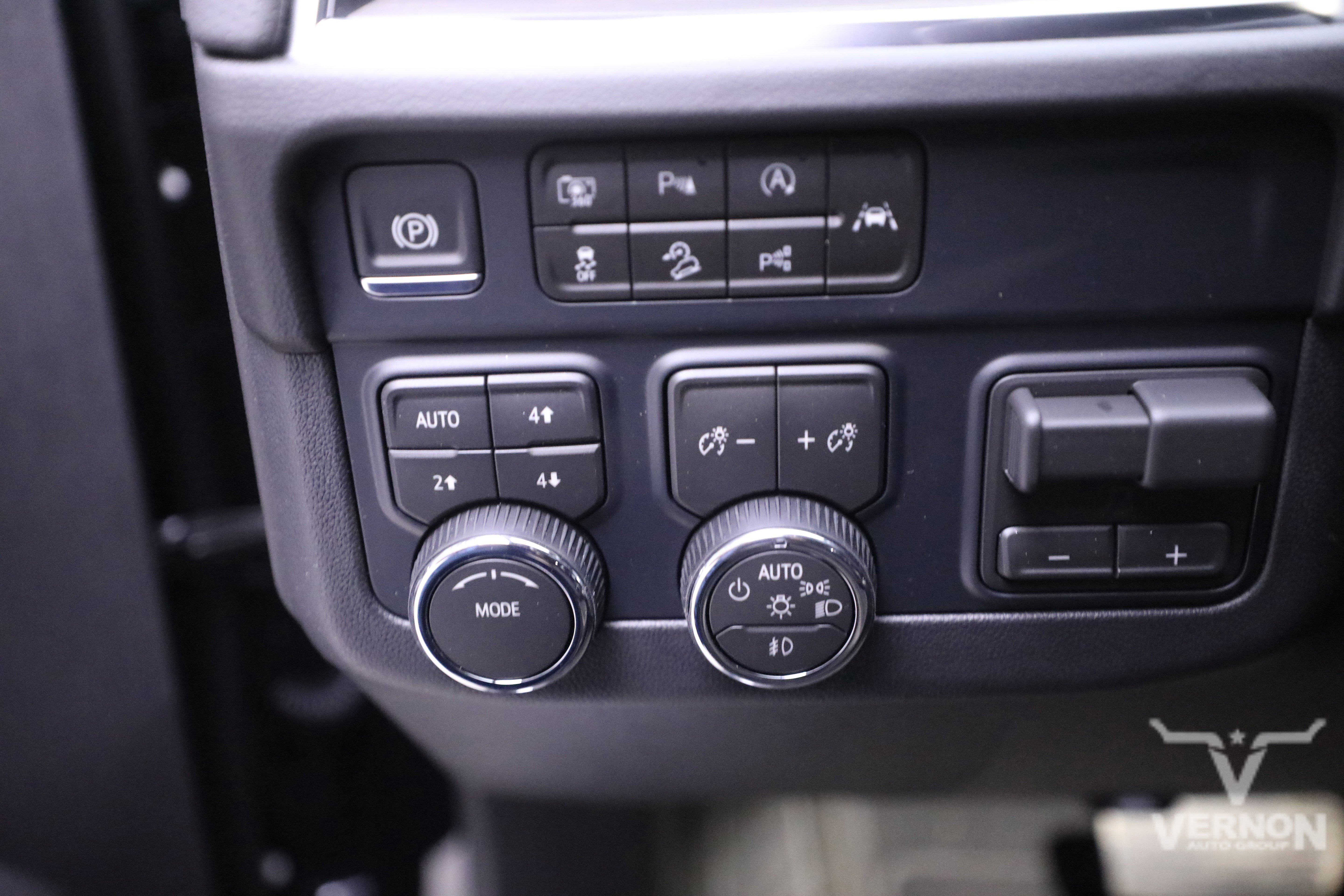 New 2026 Chevrolet Tahoe Premier w/ Sun And Tow Package image 16