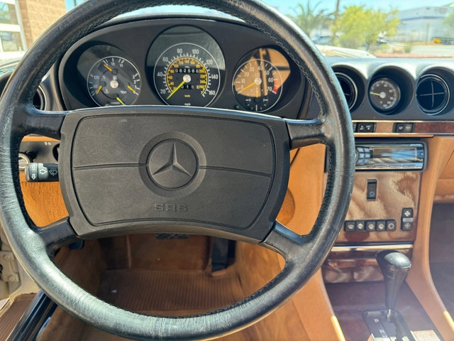 Used 1987 Mercedes-Benz 560 SL image 17