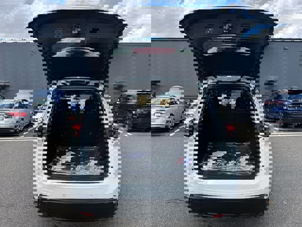 New 2026 Nissan Rogue SV image 6