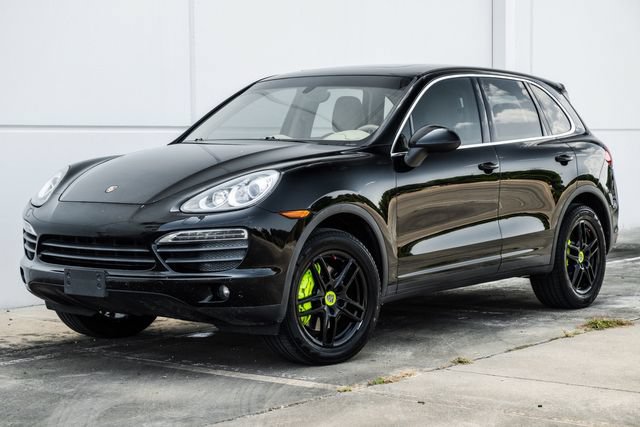 Used 2014 Porsche Cayenne S AWD/4WD image 35