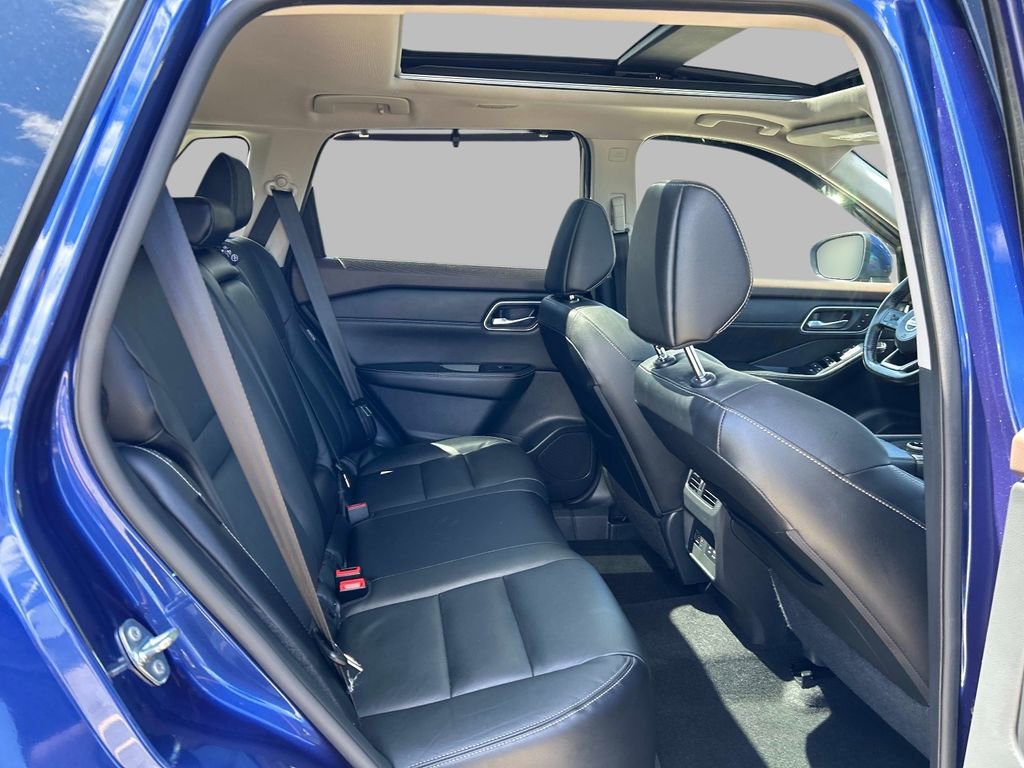 Used 2021 Nissan Rogue SL w/ Premium Package AWD/4WD image 14