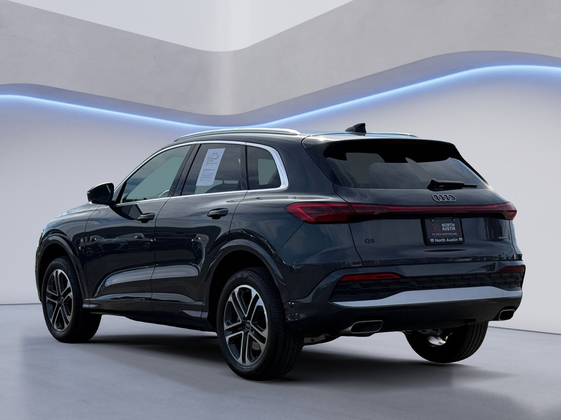 Certified 2025 Audi Q5 Premium w/ Convenience Package image 6