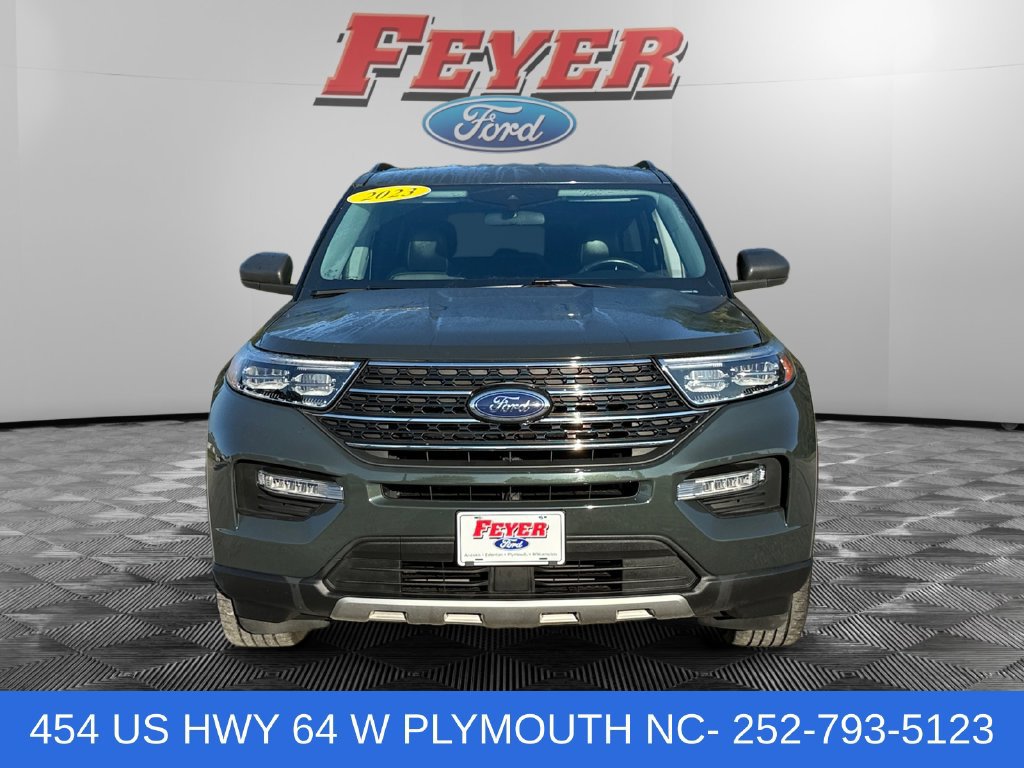 Used 2023 Ford Explorer XLT w/ Equipment Group 202A AWD/4WD image 8