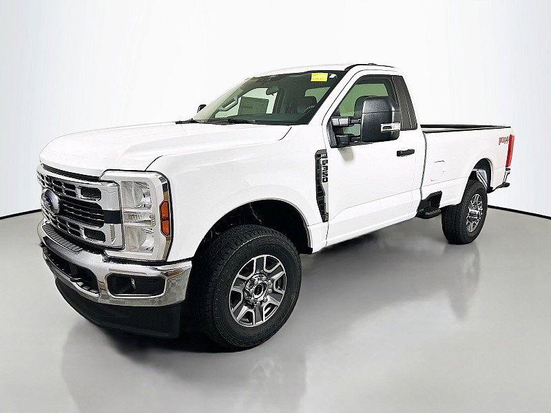 New 2025 Ford F350 XLT w/ FX4 Off-Road Package AWD/4WD image 3