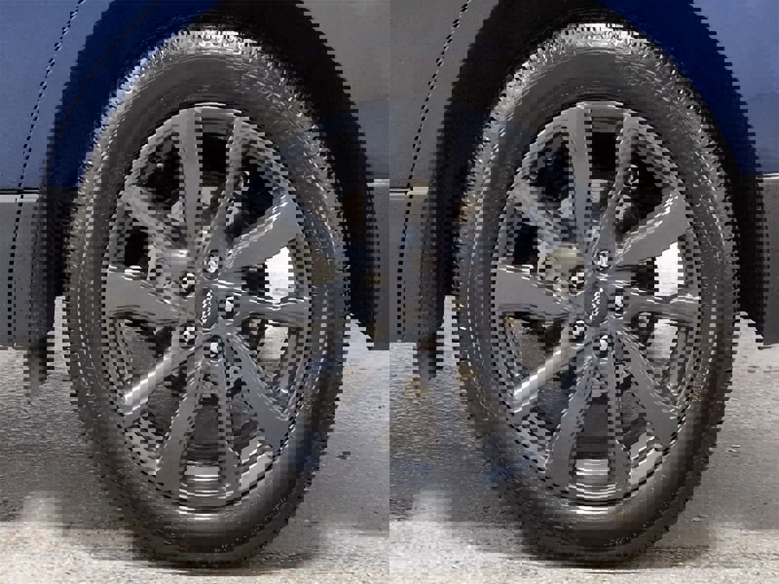 Used 2022 Chevrolet Equinox RS w/ LPO, Floor Liner Package image 14