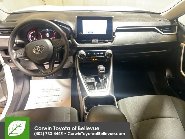 Used 2025 Toyota RAV4 XLE image 12