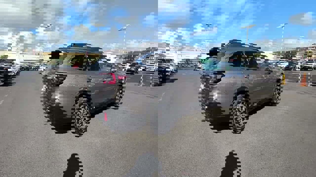 Used 2022 Subaru Outback Premium image 14