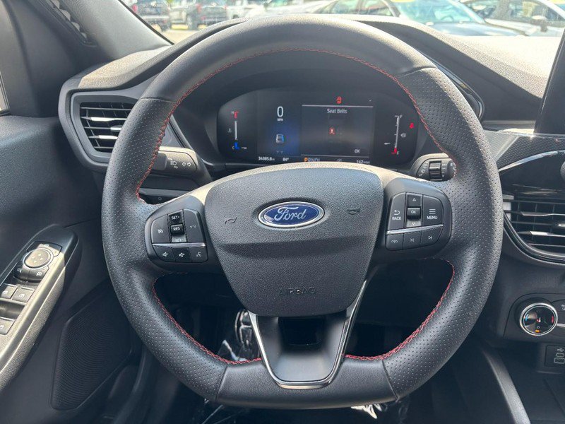 Used 2025 Ford Escape ST-Line FWD image 14