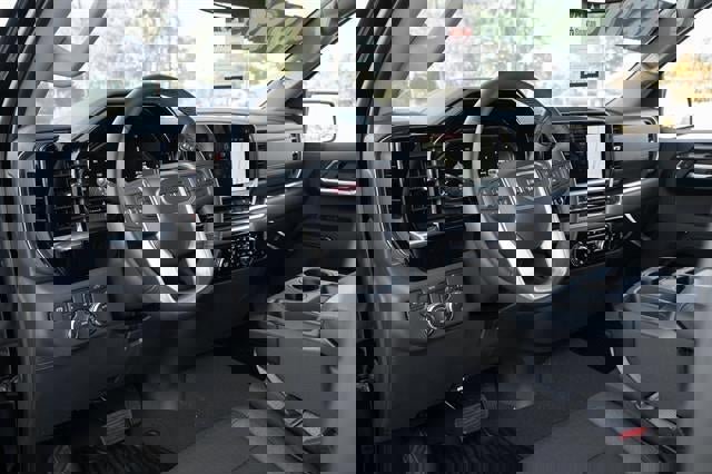 New 2024 GMC Sierra 1500 SLE w/ Preferred Package image 98