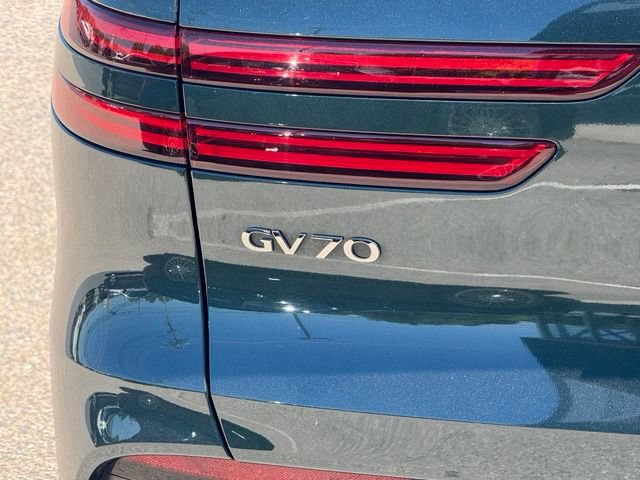 Used 2023 Genesis GV70 3.5T Sport w/ Sport Prestige Package AWD/4WD image 9