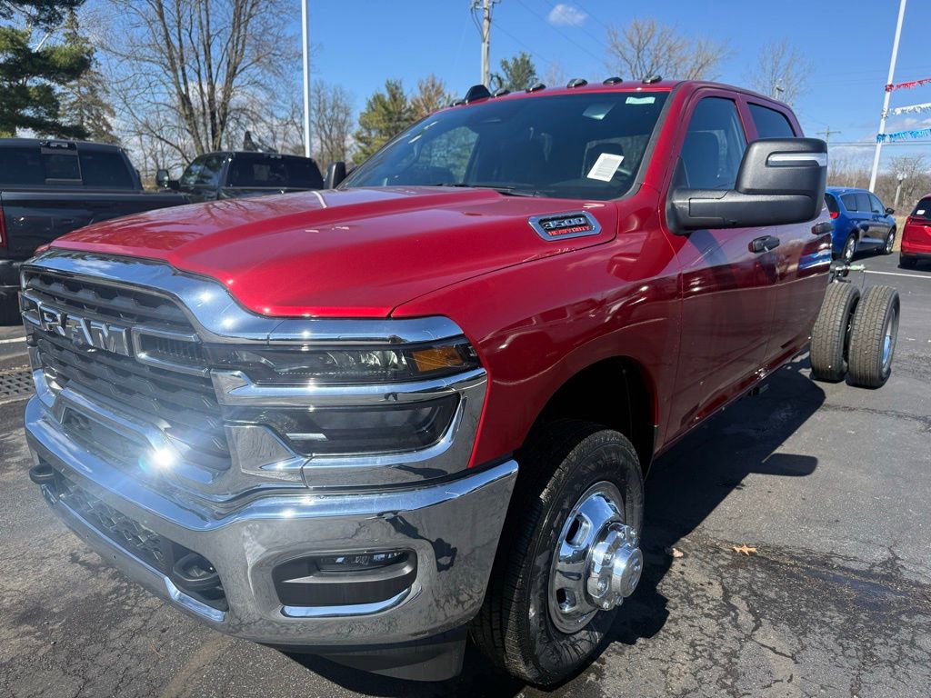 New 2026 RAM 3500 Tradesman w/ Chrome Appearance Group A AWD/4WD image 7