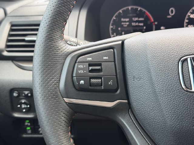 Used 2025 Honda Ridgeline TrailSport image 21