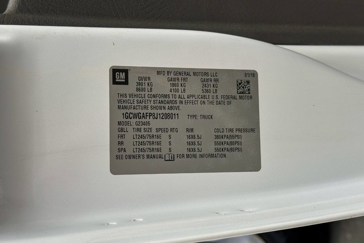 Used 2018 Chevrolet Express 2500 w/ Driver Convenience Package image 24