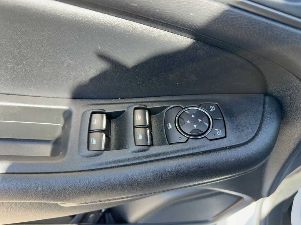 Certified 2022 Ford Edge SE w/ Black Appearance Package image 10