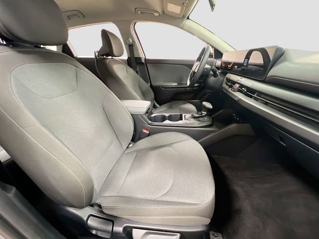 Certified 2025 Kia K4 LXS image 27