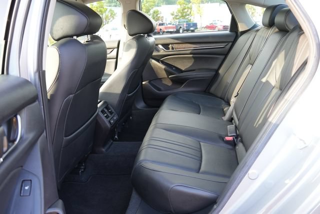 Used 2021 Honda Accord Touring image 14