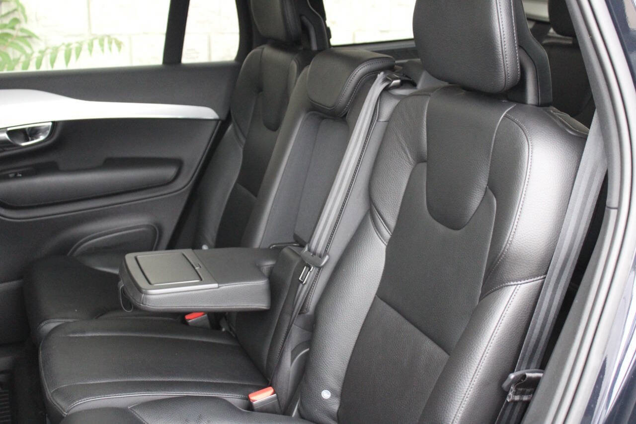 Used 2016 Volvo XC90 T6 Momentum image 14
