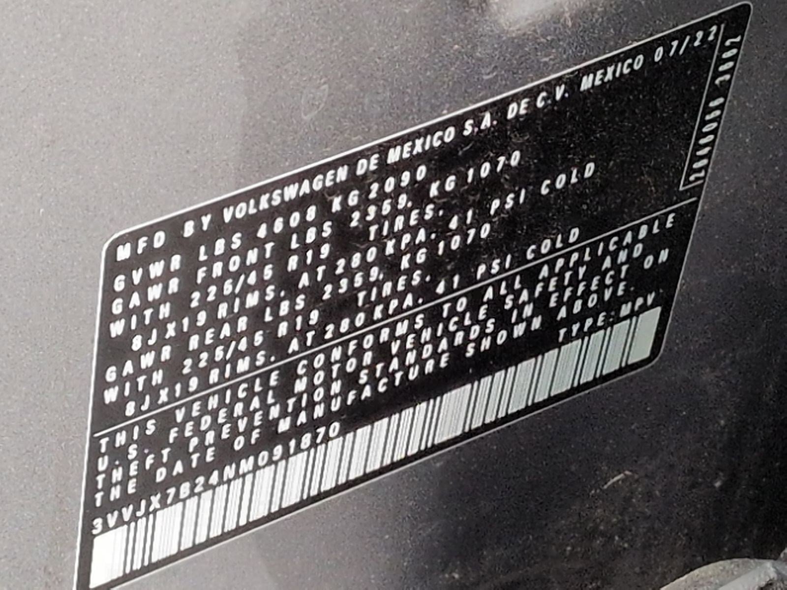 Used 2022 Volkswagen Taos SEL image 35