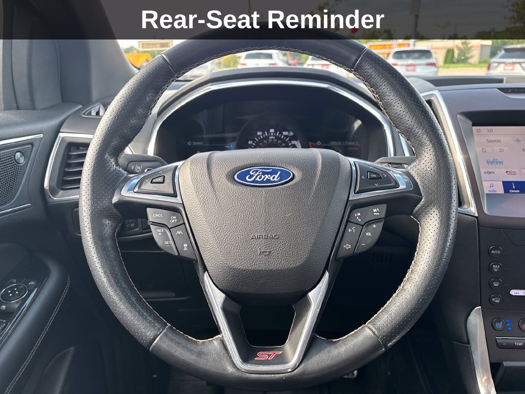 Used 2020 Ford Edge ST w/ Equipment Group 401A AWD/4WD image 19