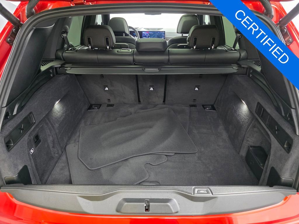 Used 2026 BMW X5 M60i w/ Executive Package image 16
