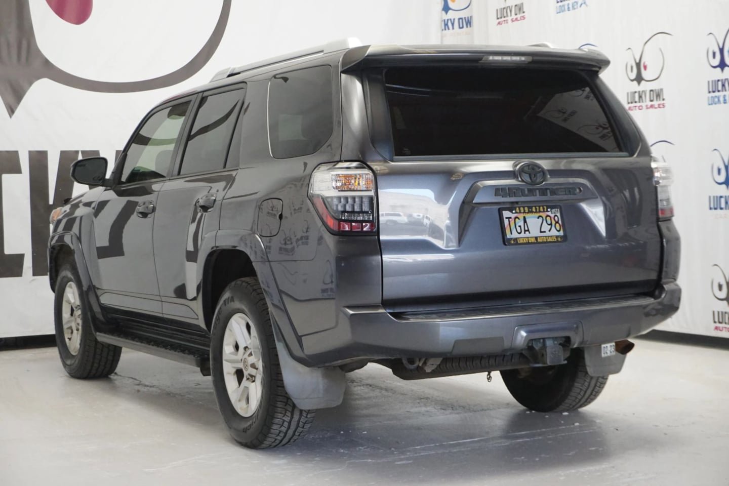 Used 2018 Toyota 4Runner SR5 image 4