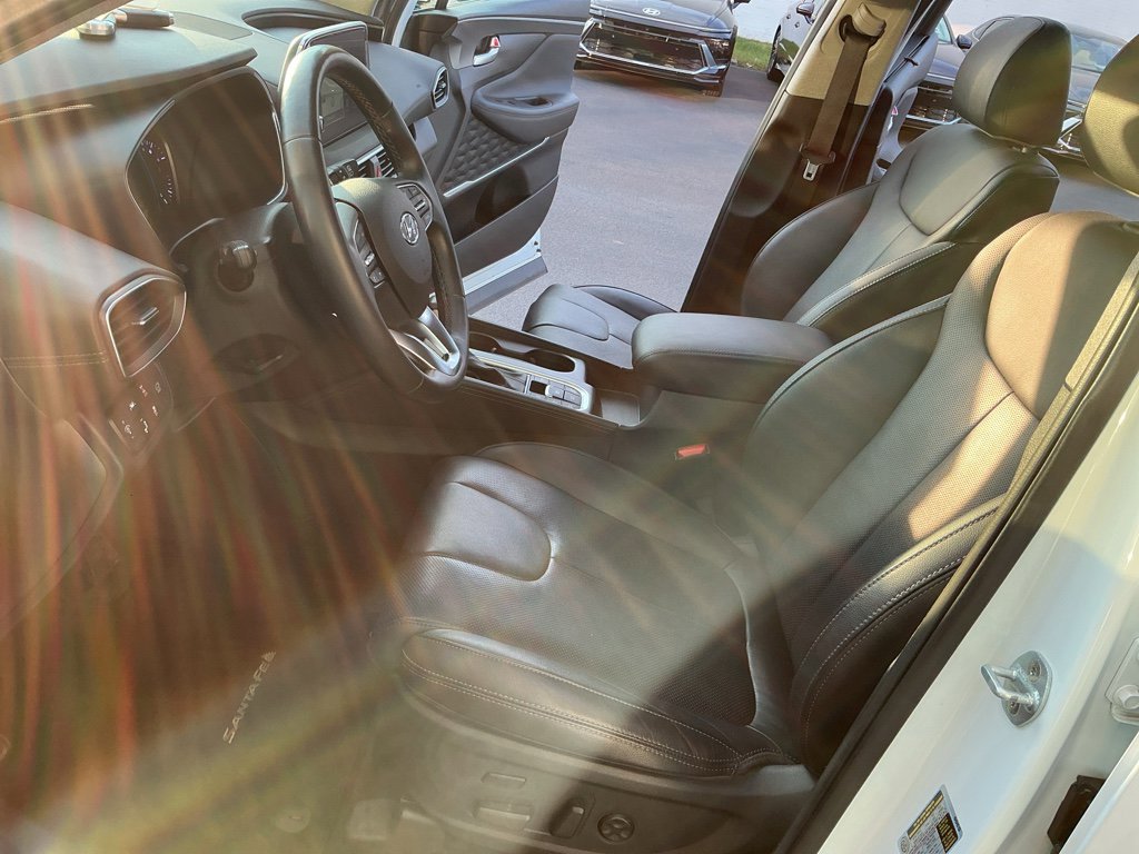 Used 2019 Hyundai Santa Fe Limited w/ Cargo Package image 11