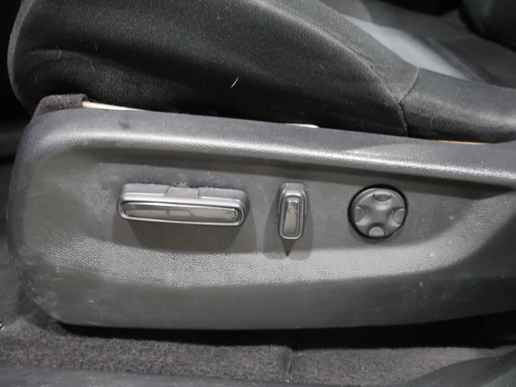 Used 2018 Honda CR-V EX image 11