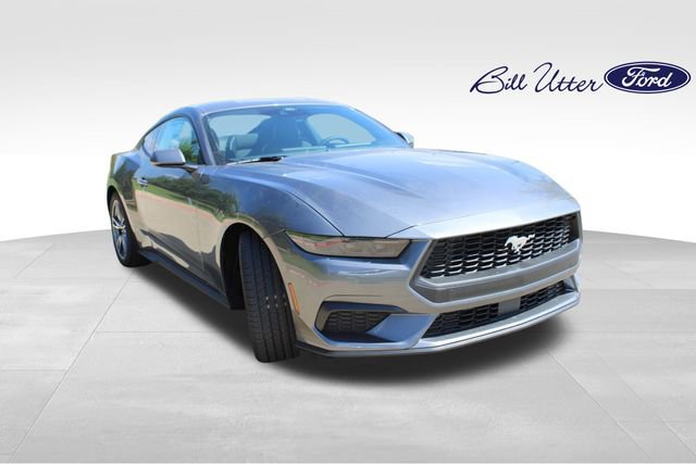 New 2025 Ford Mustang Coupe video 2