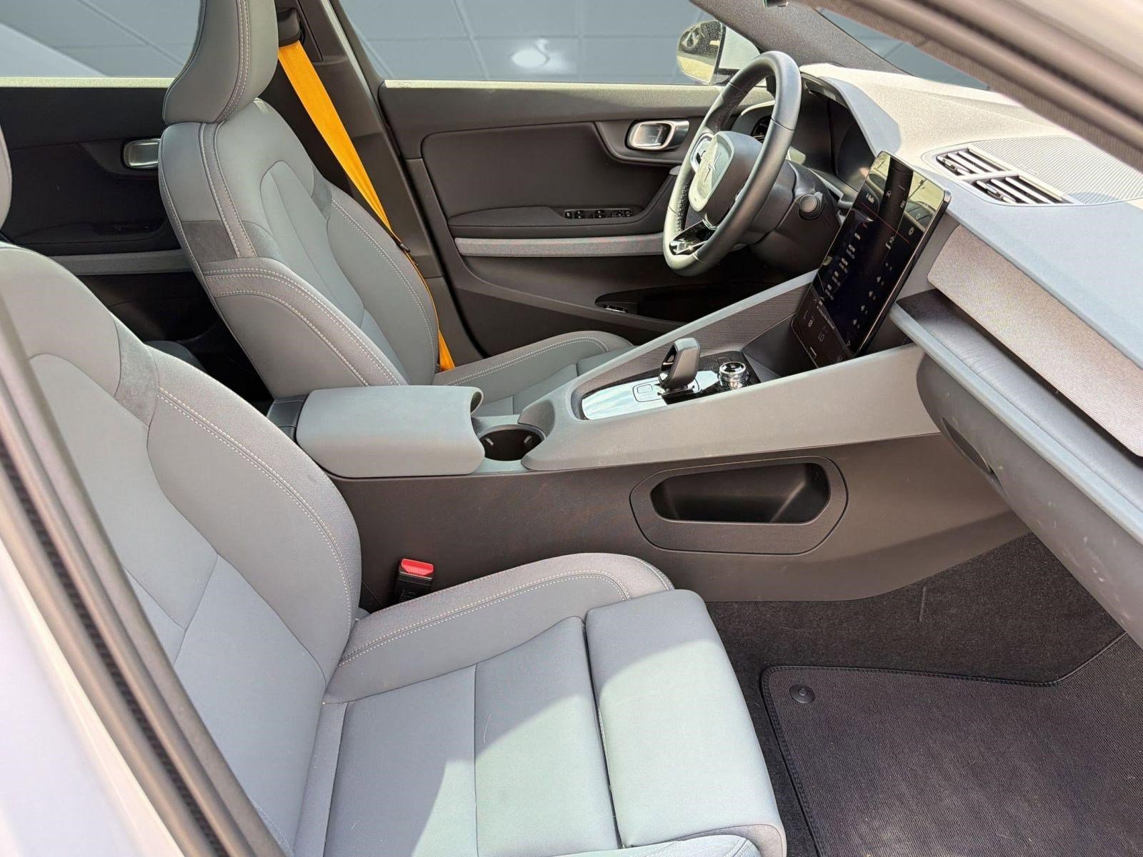 Used 2023 Polestar Polestar 2 w/ Pilot Pack image 28