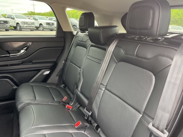 New 2025 Lincoln Corsair Reserve w/ Equipment Group 202A AWD/4WD image 13