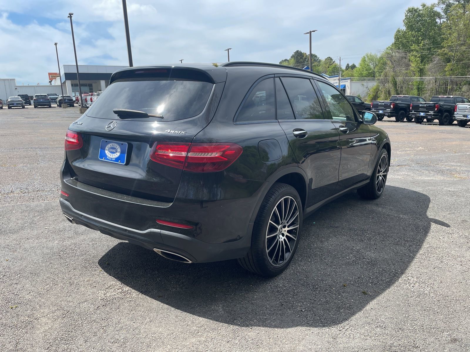 Used 2019 Mercedes-Benz GLC 300 4MATIC image 5