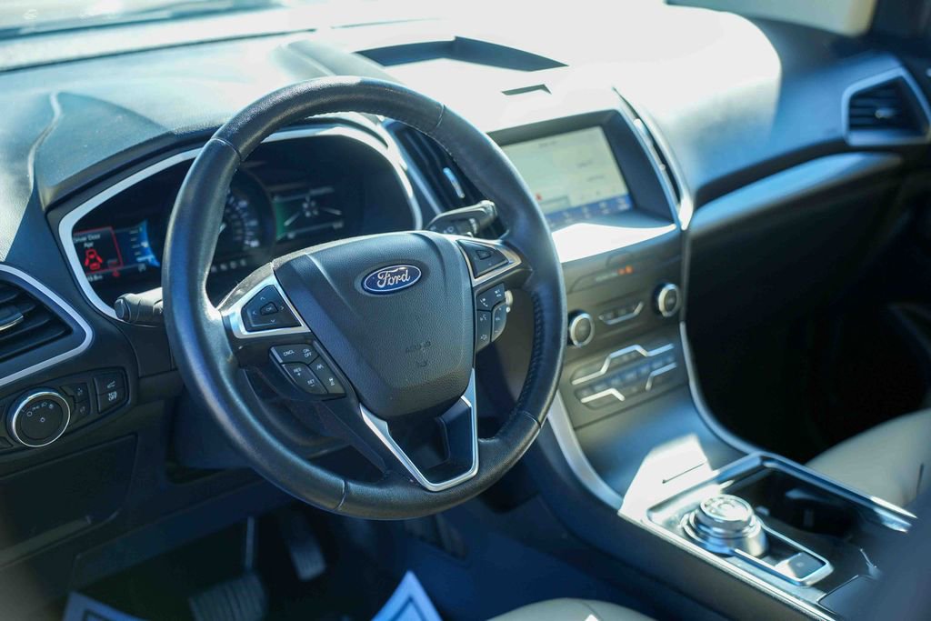Used 2020 Ford Edge SEL w/ Convenience Package AWD/4WD image 29