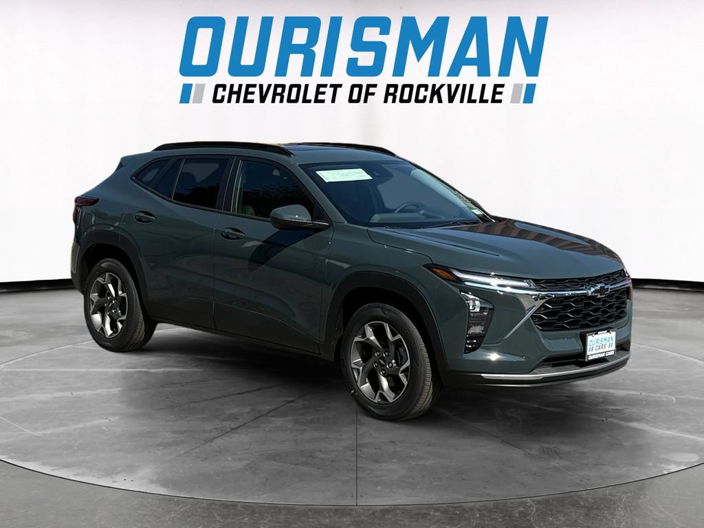 New 2026 Chevrolet Trax LT w/ Sunroof Package