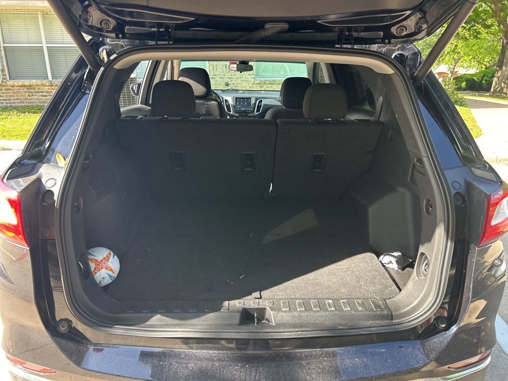 Used 2021 Chevrolet Equinox LT image 17